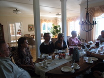 Sukutapaaminen Kajaanin Kuluntalahdessa, Mirja ja Arto Okkosella