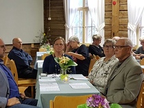 &5-vuotisjuhlan yleisöä.